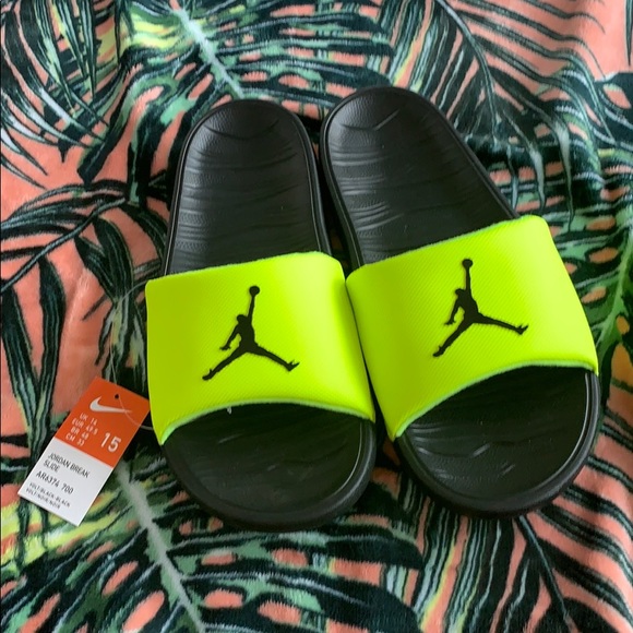 jordan sandals size 15